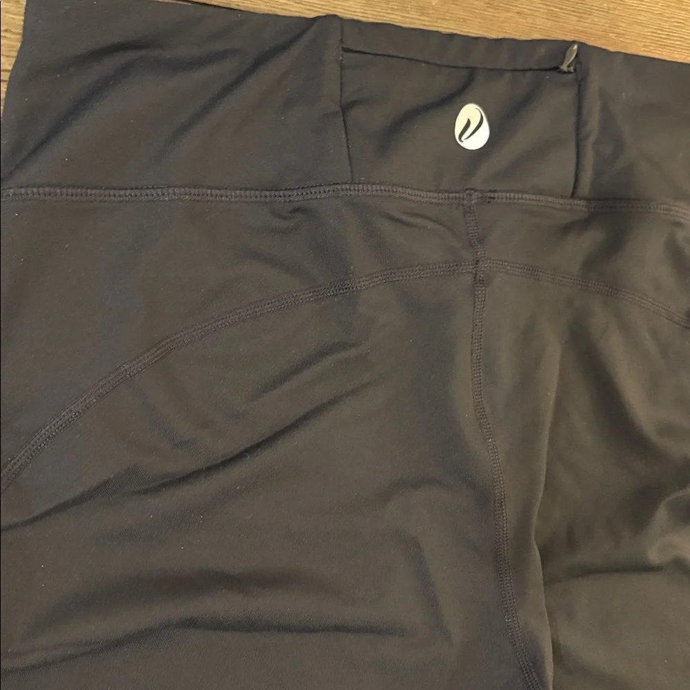 ❌SOLD❌ NWT [Levelwear] Indiana Hoosiers NCAA Team Logo Black Leggings Women’s M - Picture 8 of 12